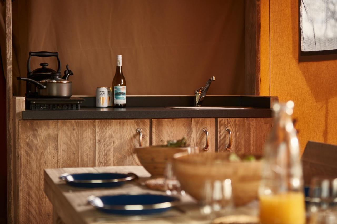 The Camp At The Wave Hotell Bristol Exteriör bild